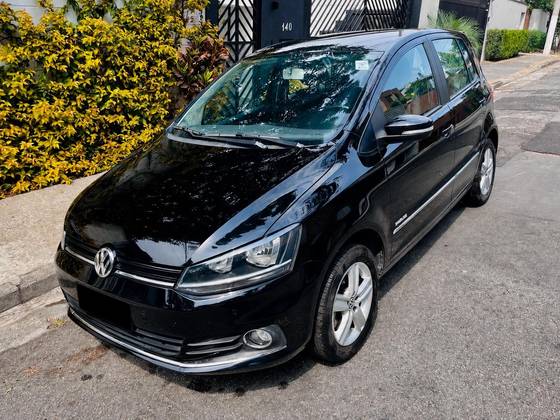 VOLKSWAGEN FOX 1.6 MSI HIGHLINE 16V FLEX 4P MANUAL VOLKSWAGEN FOX 1.6 MSI HIGHLINE 16V FLEX 4P MANUAL